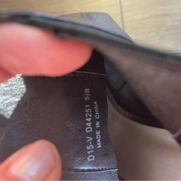 Cole Haan black heels size 5.5 - Picture 6 of 6